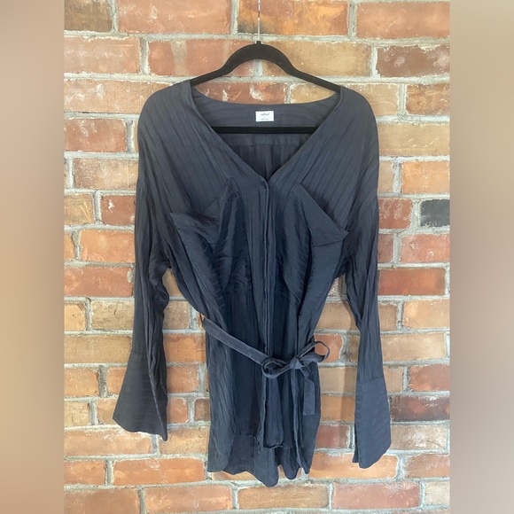 ARITZIA WILFRED zelie long sleeve button front silk blend blouse grey size large - Picture 3 of 9
